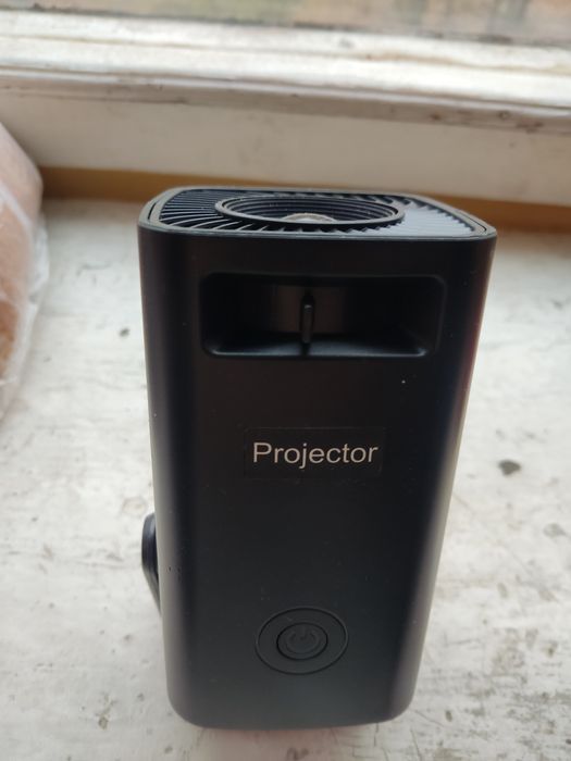 Проектор для мобильника и ноутбука