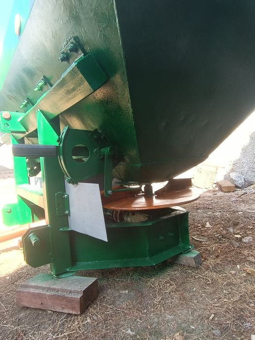 Продам розкидач добрив