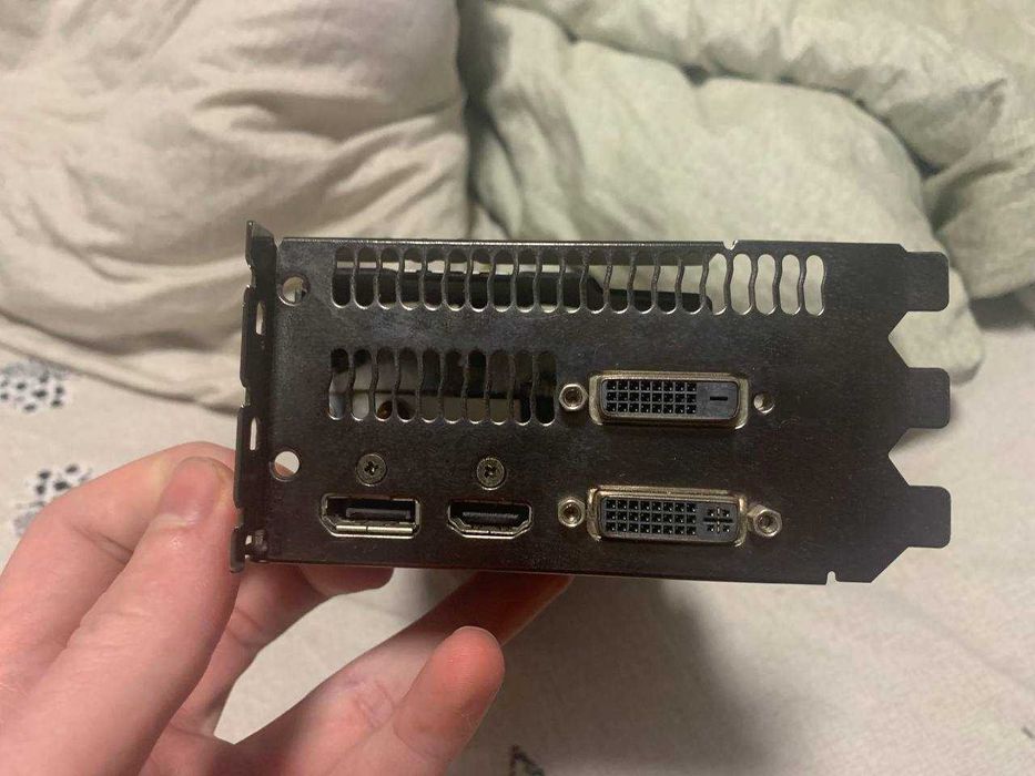 Продам Видеоркарту Asus GTX 680