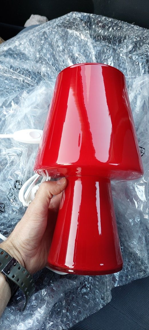 szklana lampa na komodę do salonu vintage pop art grzybek czerwona