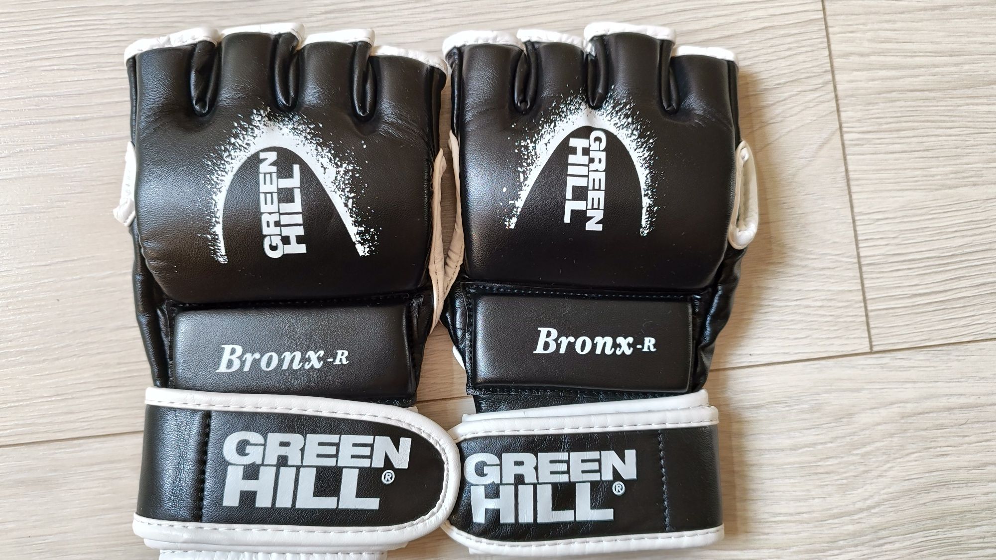 Перчатки для ММА "bronx" GREEN HILL