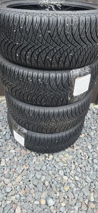 Шини шина покришки зима R18 225/40