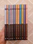 Vendo 'História da Filosofia', de N. Abbagnano.