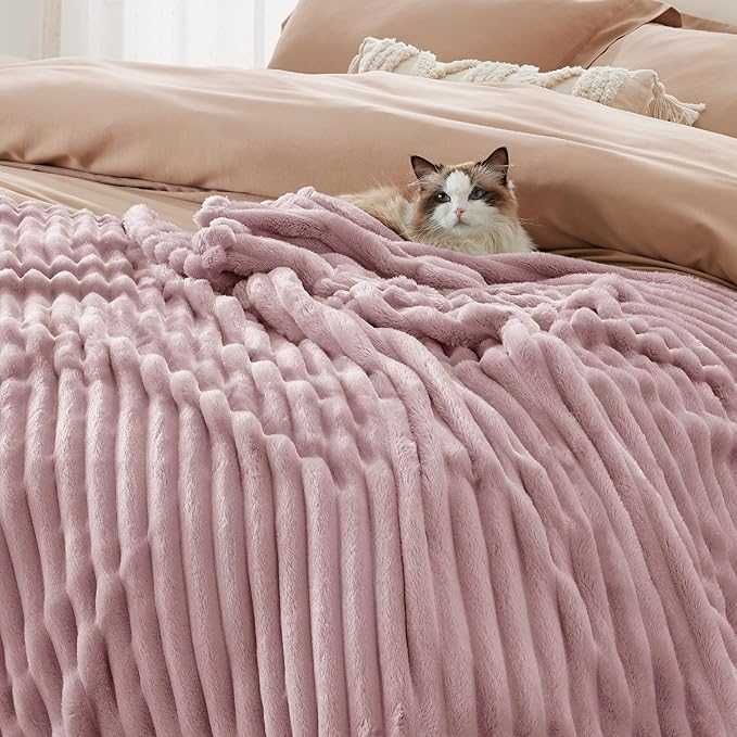 Koc Bedsure polarowy duży 230 cm x 270 cm różowy