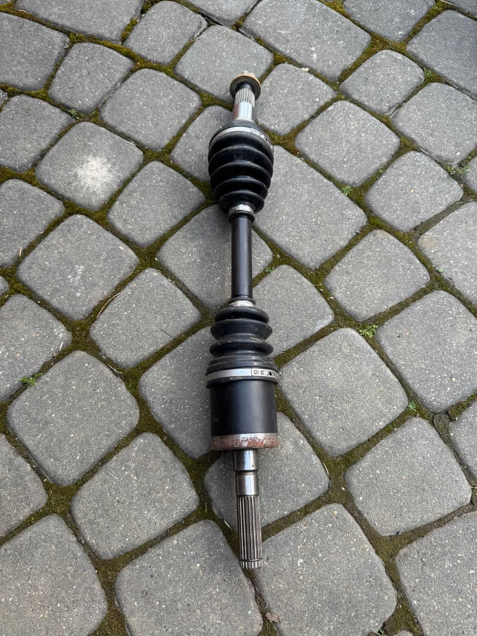 przod prawy polos os dyfra naped BRP can am can-am outlander renegade