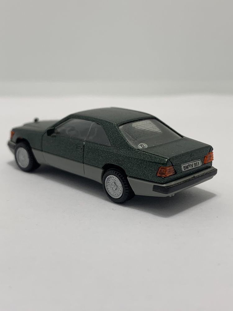 Mercedes 300 CE da Herpa 1/87