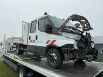 Iveco doka wywrotka 2018 35c14 uszkodzony