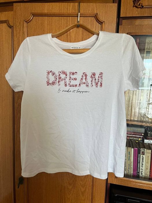 Жіноча футболка з котону