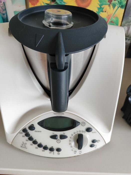 Bimby TM31 com todos os acessórios e pouco uso