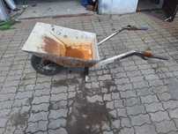 Taczka budowlana, pancerna ;)