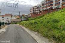 Amadora - Terreno urbano com 357m² para contrução de moradia T3 ou T4