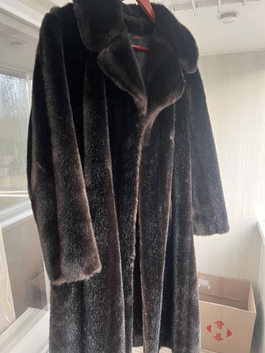 Продам шубу эко с под норки в идеальном состоянии