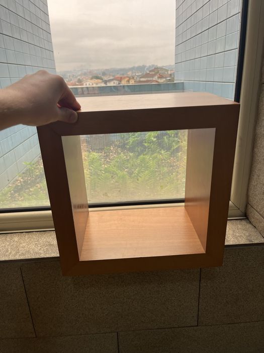 Parteleira em forma de cubo