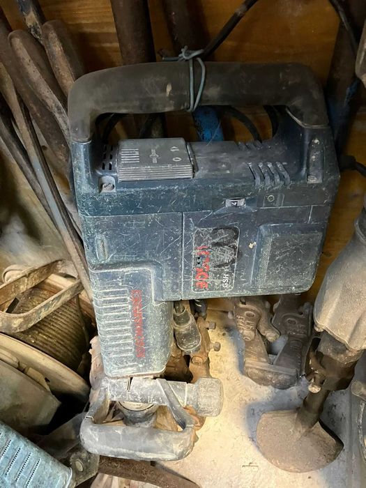 Martelo demolidor Bosh GSH 11E (x3)