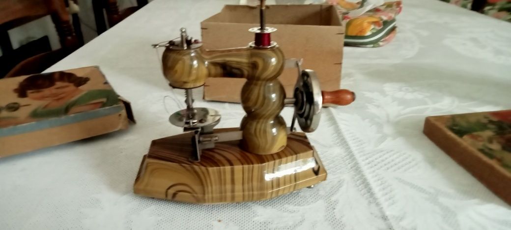 Máquinas costura - brinquedos