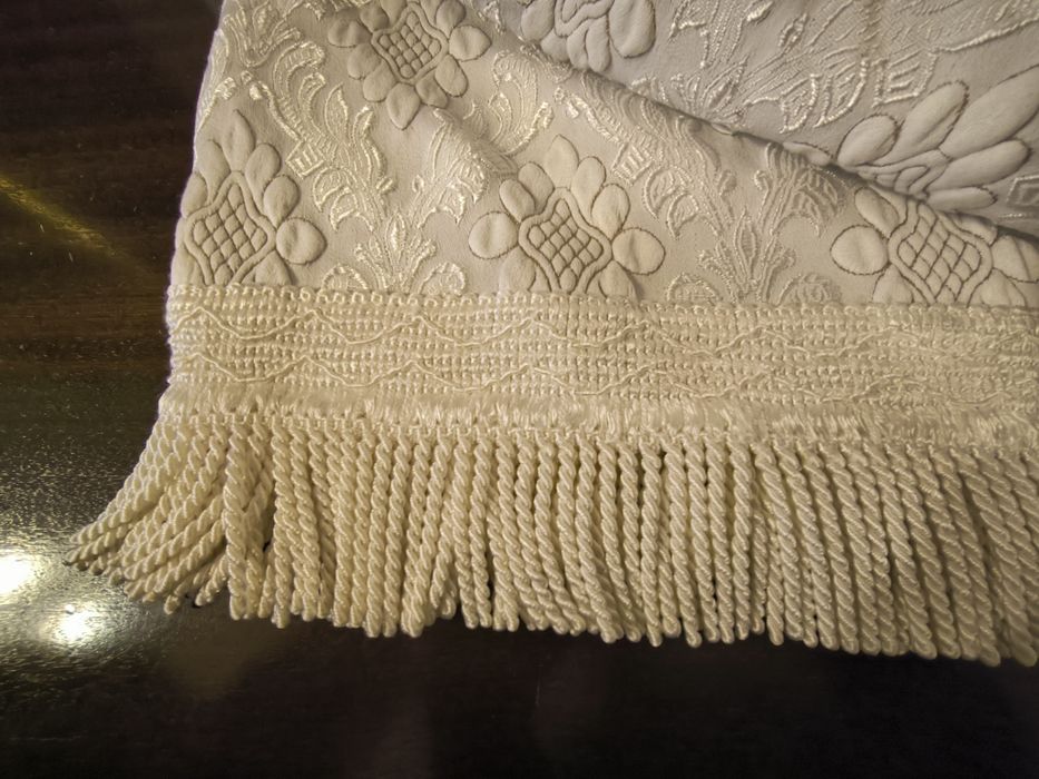 Colcha 190x240. Varão em madeira 1,9m + argolas