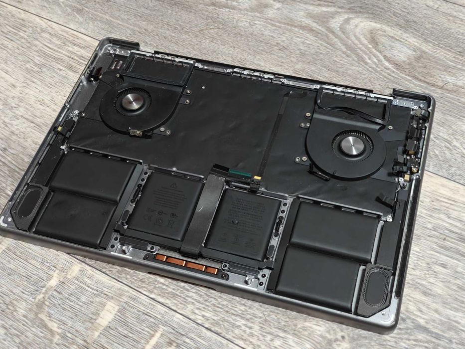 Корпус для MacBook Pro 14" (модель A2442, M1 Pro)