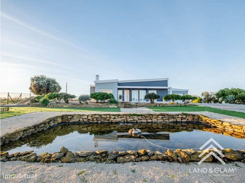 Moradia Térrea 1ª Linha de mar - Praia da Calada - Oportunidade única