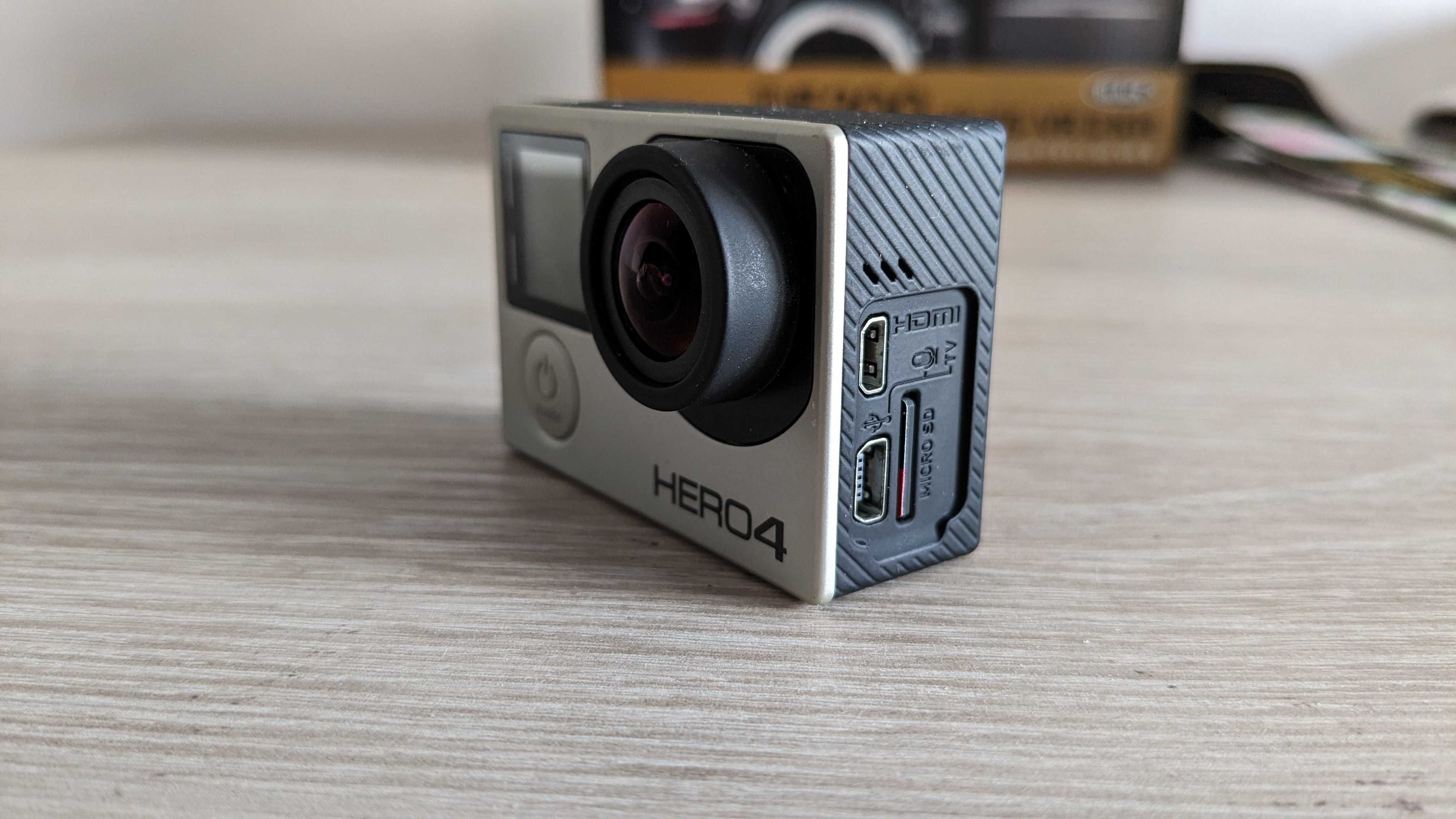 GoPro Hero 4 Silver + 2 Baterias + Memory Card + Acessórios