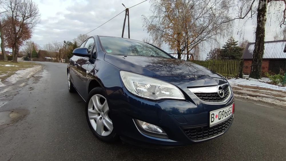 Opel Astra **Benzyna**Bogata Wersja**Fajny Stan**Niemcy**Polecam**