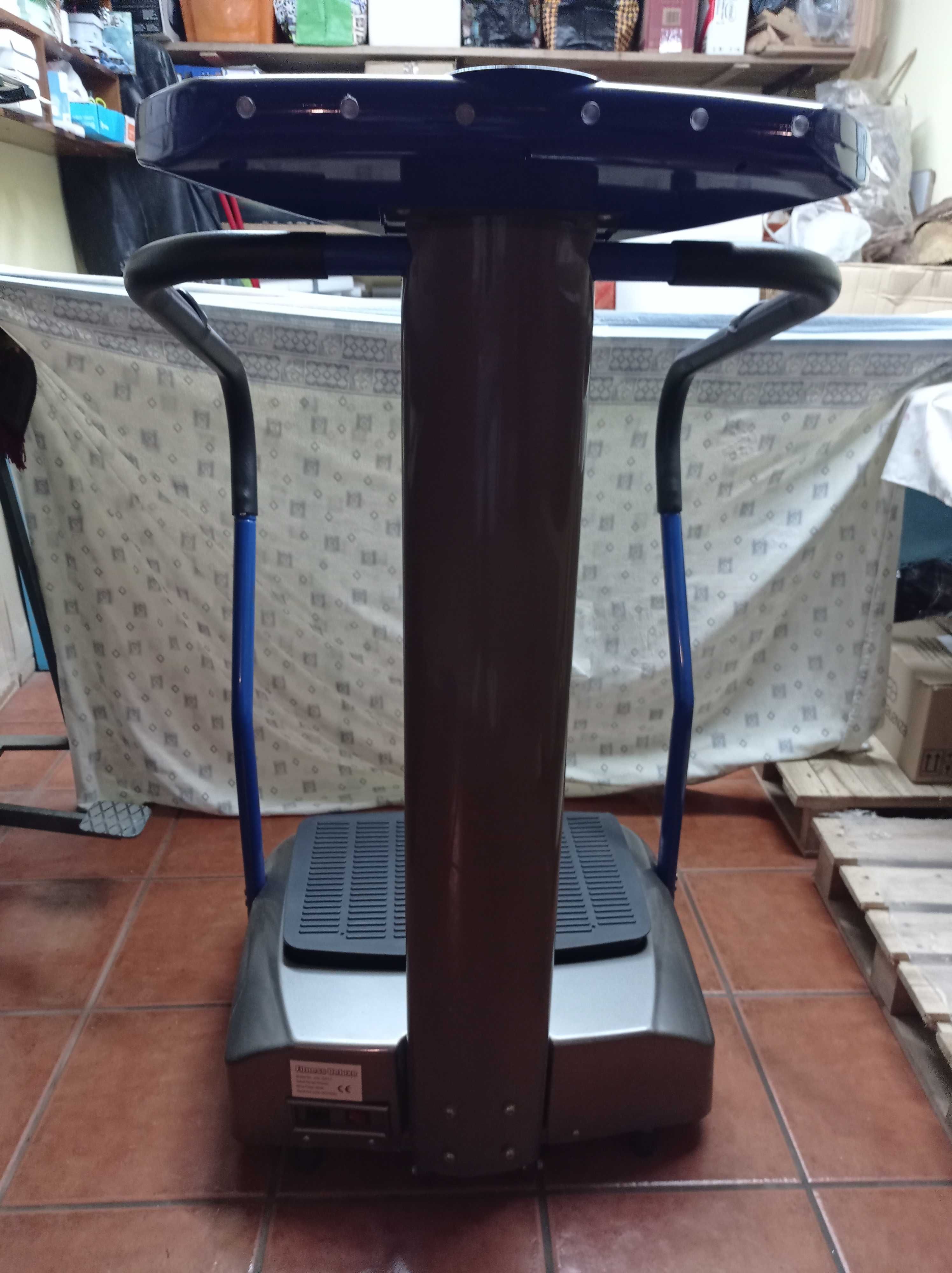 Máquina fitness vibratória