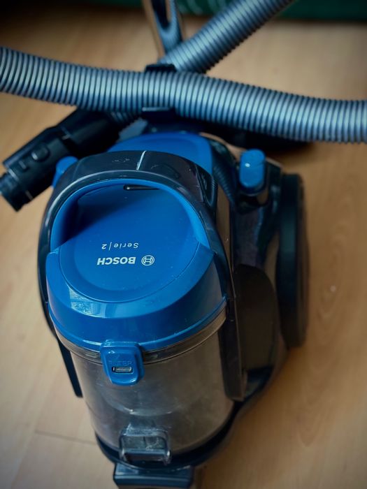Пилосос Bosch серія 2