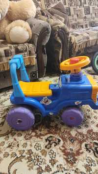 Трактор, толокар, детский трактор