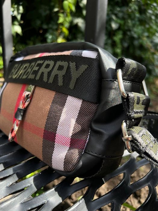 Сумка кросс боді - Burberry