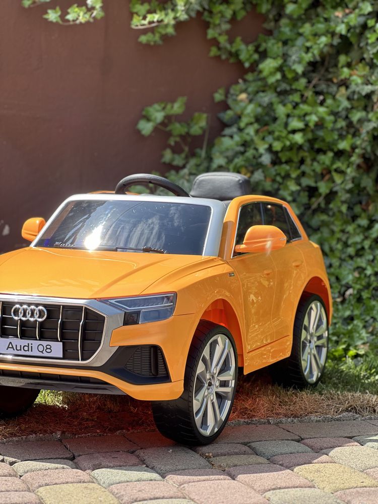 Дитячий електромобіль Детский електромобиль Ауді Audi Q8 Дитяче авто