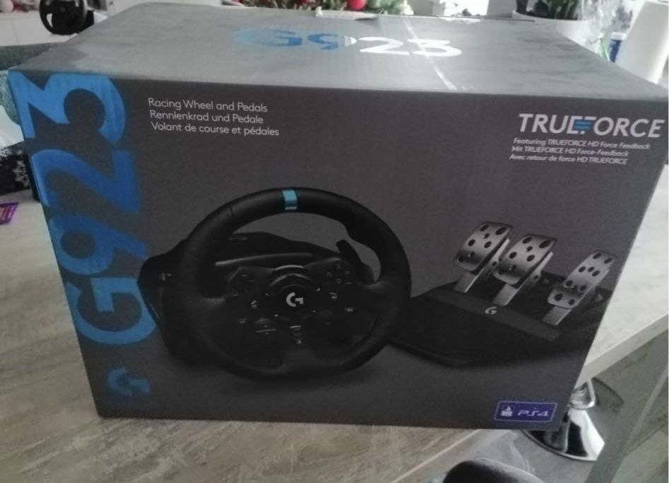 Kierownica logitech g923 + elegancki stojak