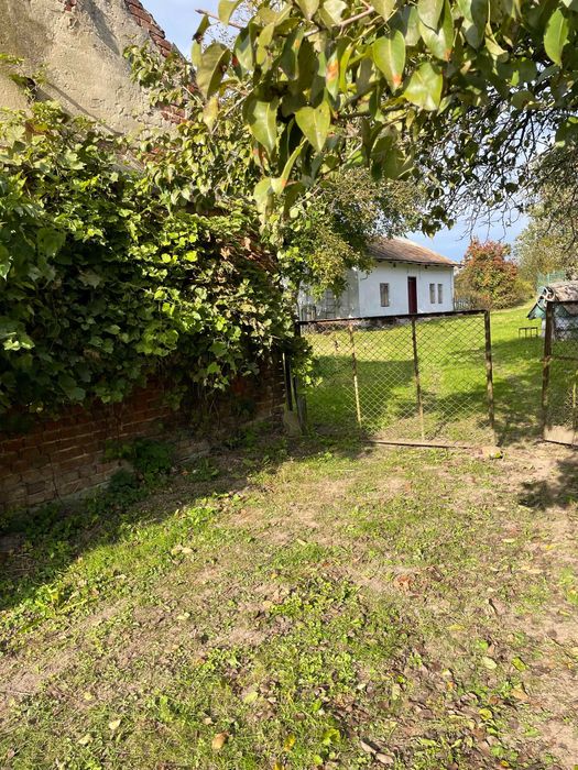 продаж земельної ділянки в селі Милошовичі неподалік Львова