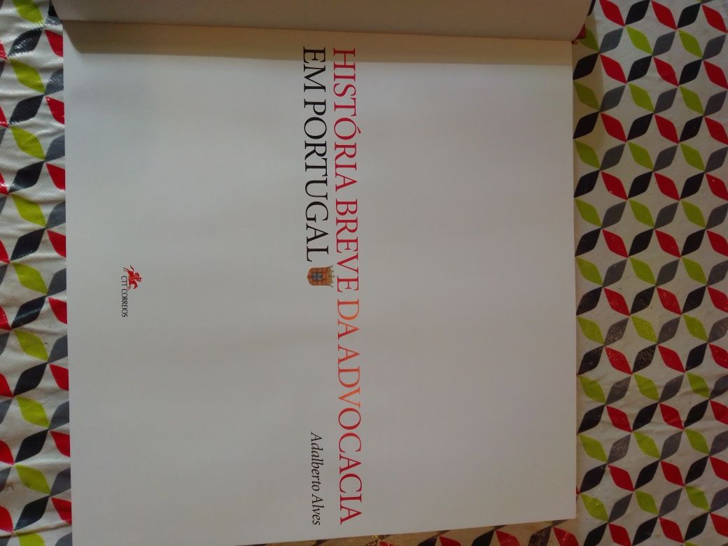 Livro sobre a história da advocacia dos CTT