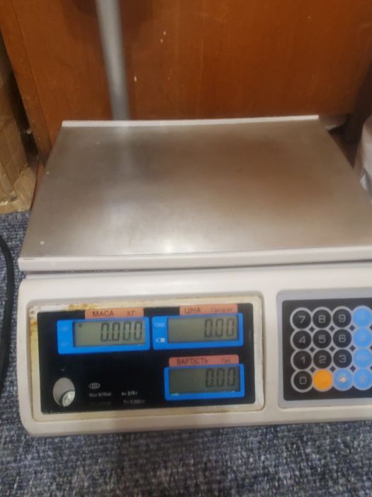 Весы напольные в хор. сост