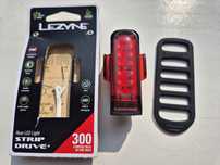 Велосипедна блимавка Lezyne Strip Drive 300 +