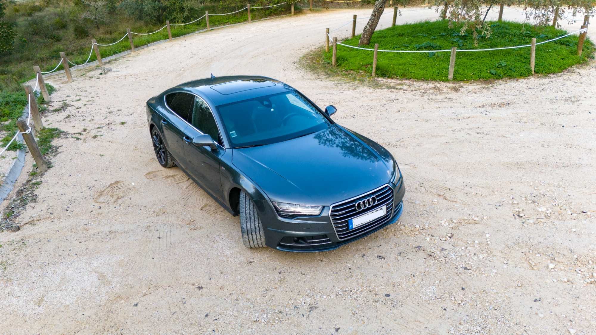 Sessão Fotográfica Profissional de Carros - 30€