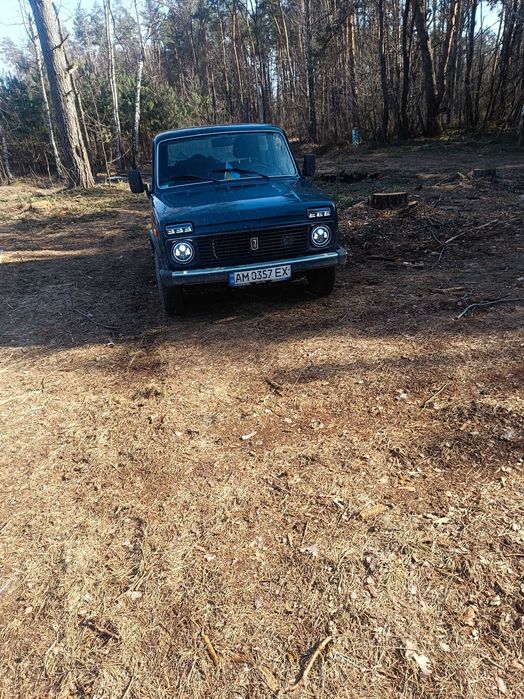 Продам ниву 21213