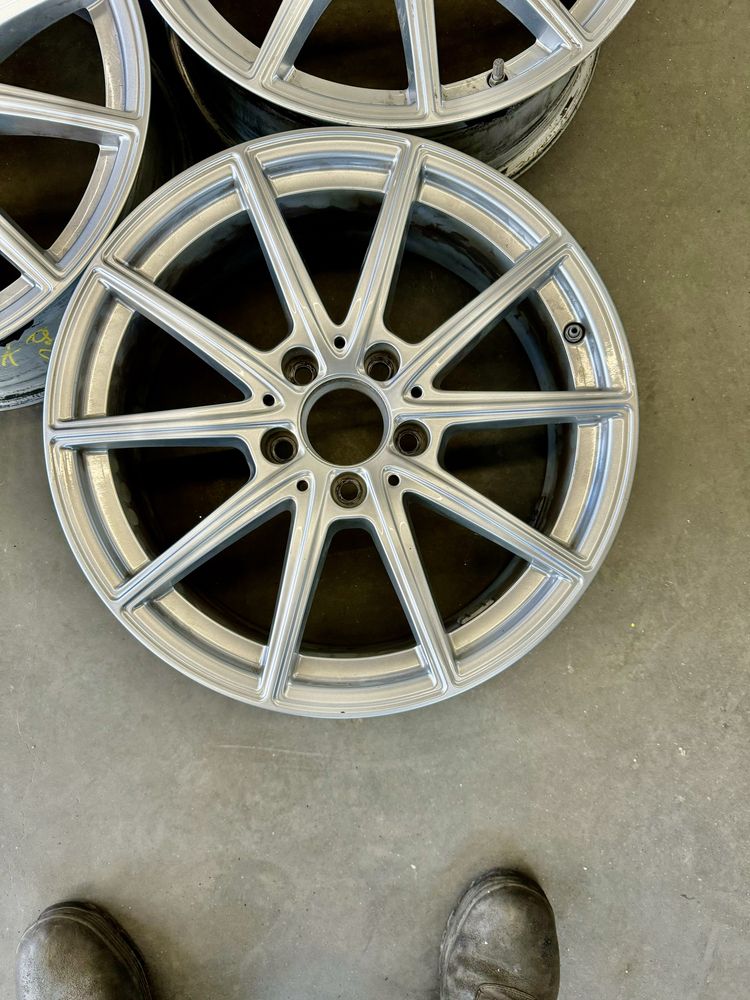 Оригинальные диски Mercedes 5х112 R17 et44 6,5j
