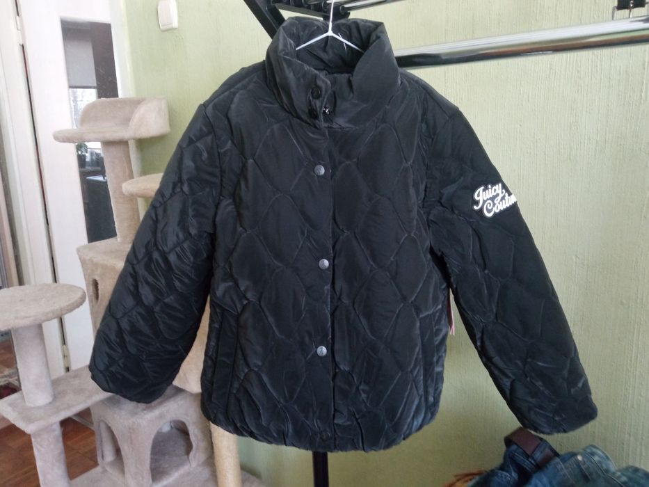 Новый Пуховик juicy couture. Размер указан 14, но маломерит
