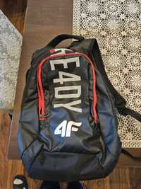 Używany plecak 4F