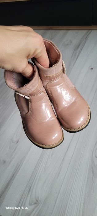 Buty jesienne r.25