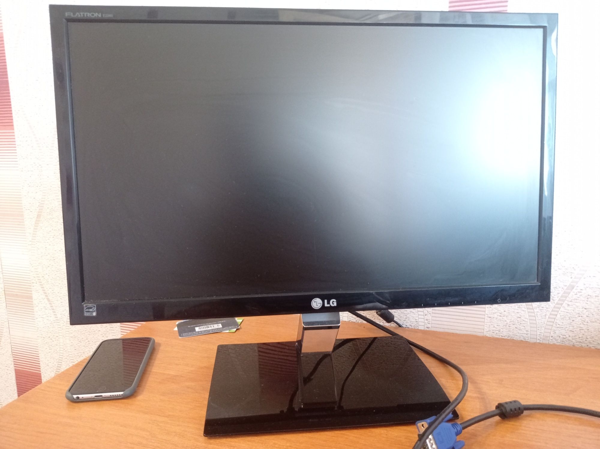 Монитор LG flatron e2260t-pn