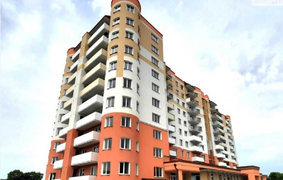 Продаж 3-к квартири по вул. Володимира Великого