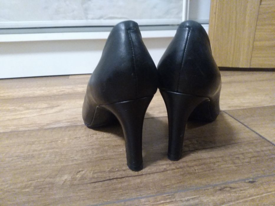 Czòłenka na obcasie next