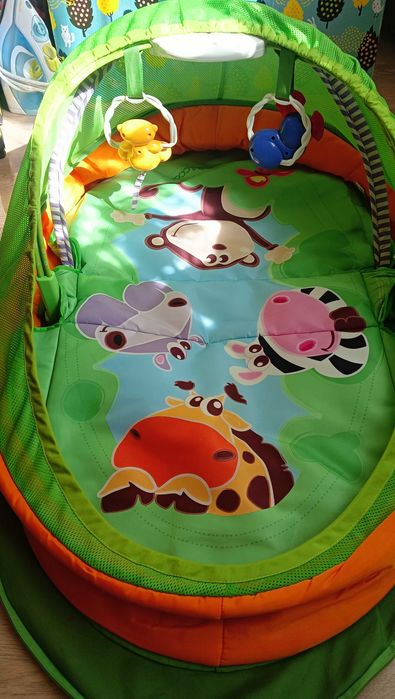 Розвиваючий килимок-манеж Chicco Fun travel 4в1 00901.00