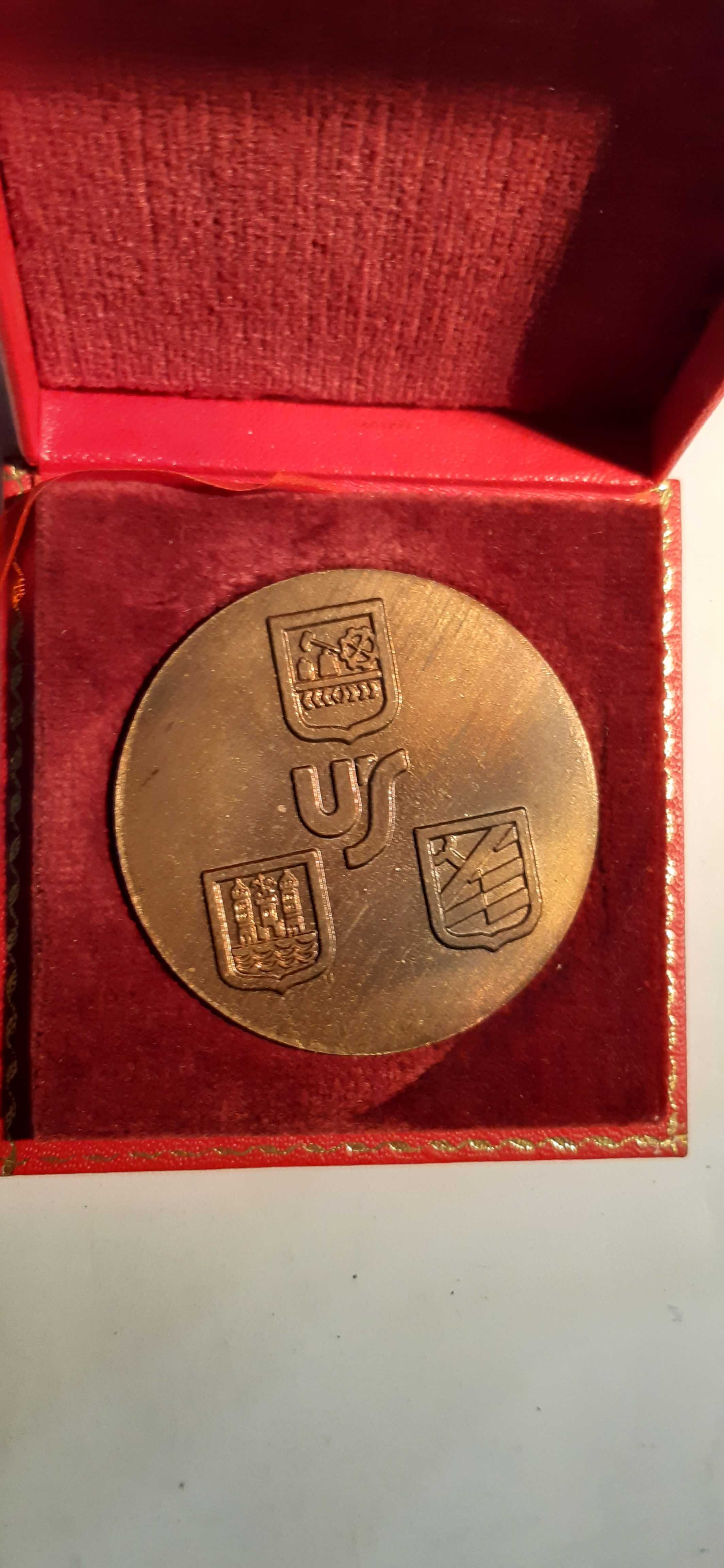 medal pamiątkowy uniwersytet śląski