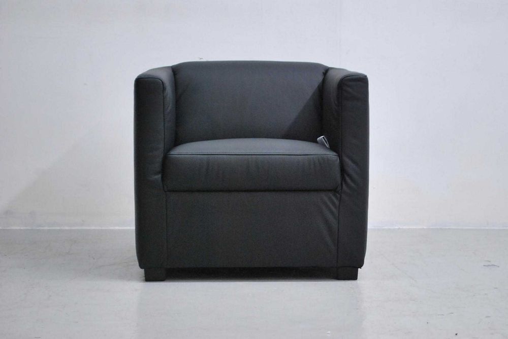 RZL WYGODNY FOTEL cały ze skóry naturalnej czarnej elegancki salon