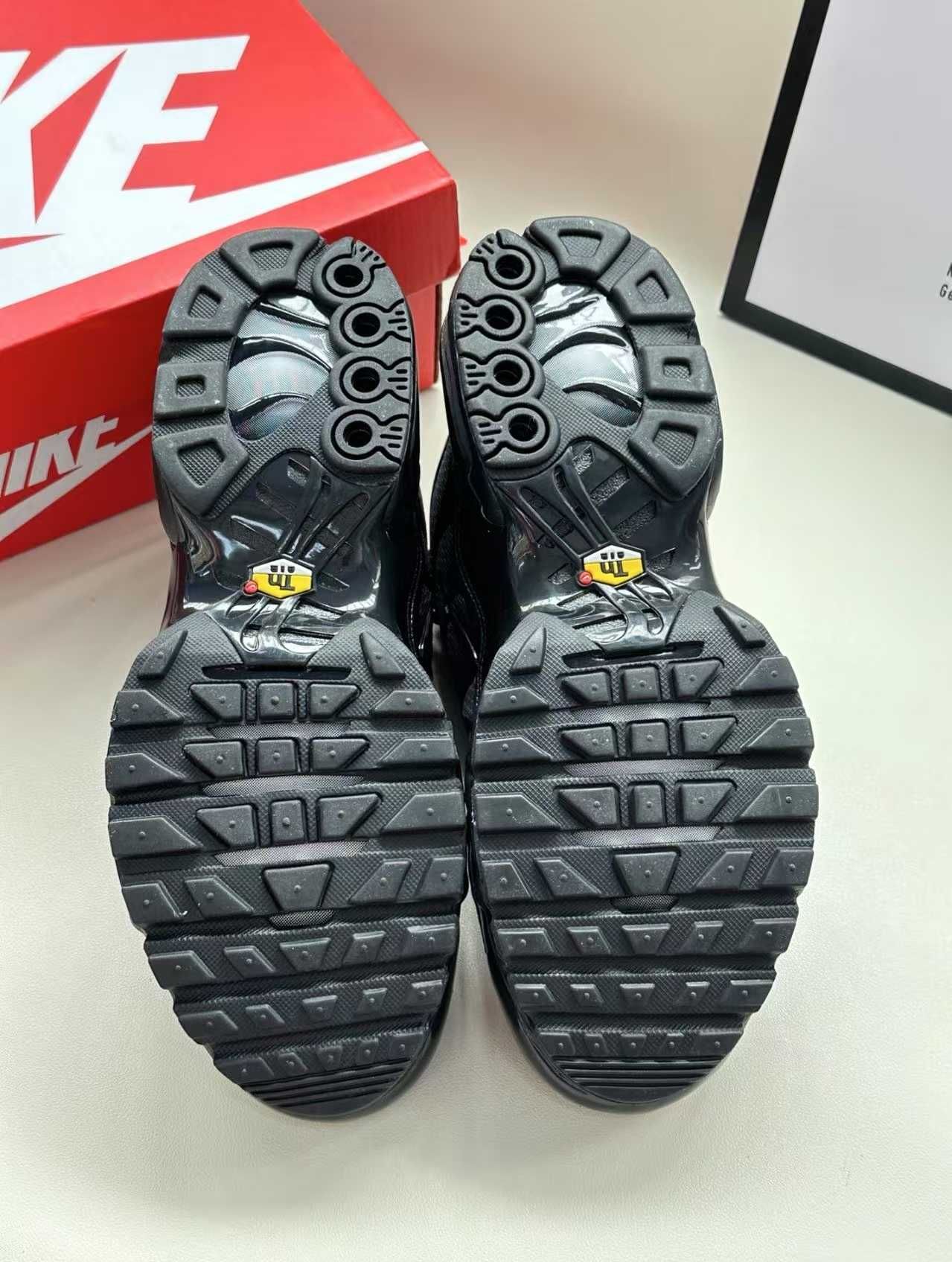 Buty  NikeAir MaxPlus Moda Obuwie sportowe rozmiar.42