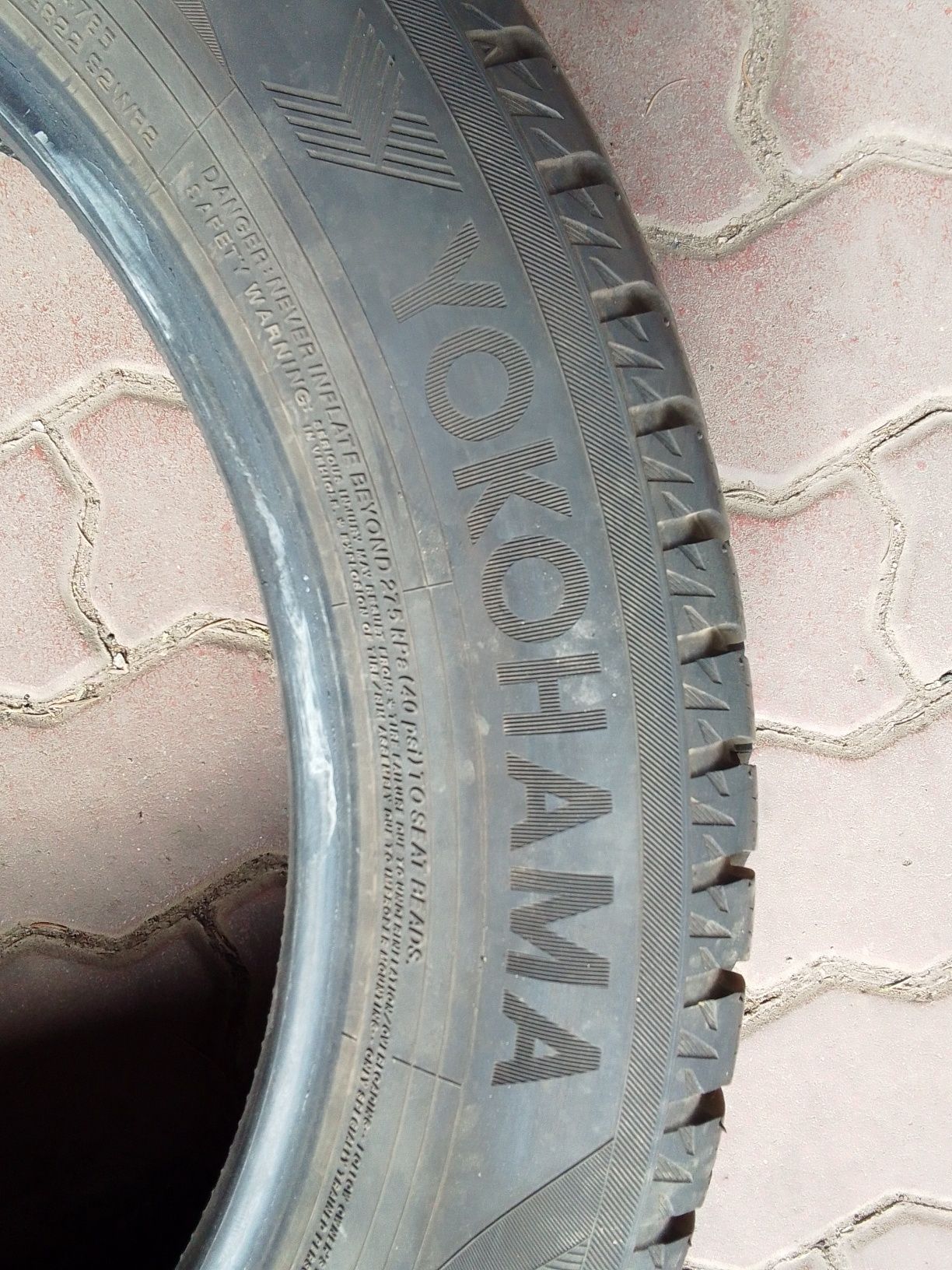Opona zimowa 235/55r20 YOKOHAMA 2023r 7mm