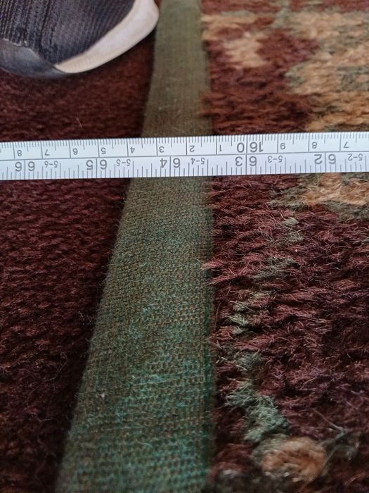 2 Tapetes em tons de verde/castanho