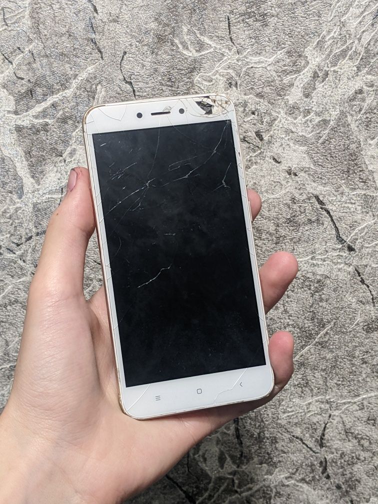 Телефон Redmi 4x 3/32gb